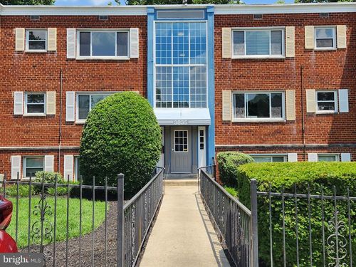 h-202-3835 Hamilton St, HYATTSVILLE, MD, 20781-1837 | Card Image