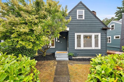 3820 S 12th St, Tacoma, WA, 98405-2136 | Card Image