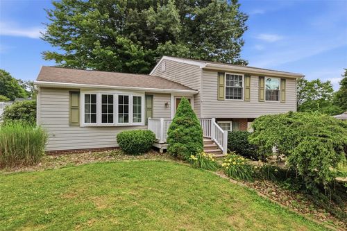 219 Maple Dr, Beaver, PA, 15009-1029 | Card Image