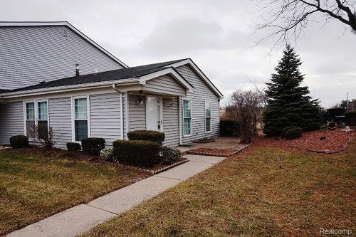 28302 Raleigh Crescent Dr, Chesterfield, MI, 48051-2305 | Card Image