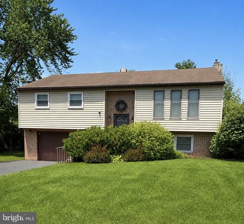355 Stonehaven Dr, RED HILL, PA, 18076-1458 | Card Image