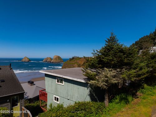 1582 Sunset Ave, Tillamook, OR, 97141-7101 | Card Image
