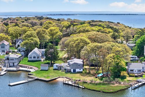 11 Clamshell Ln, Mashpee, MA, 02649-4528 | Card Image