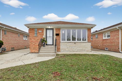 4249 N Sayre Ave, Norridge, IL, 60706-7122 | Card Image
