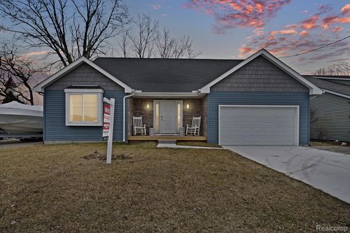 7211 Audubon St, Clay, MI, 48001-4101 | Card Image