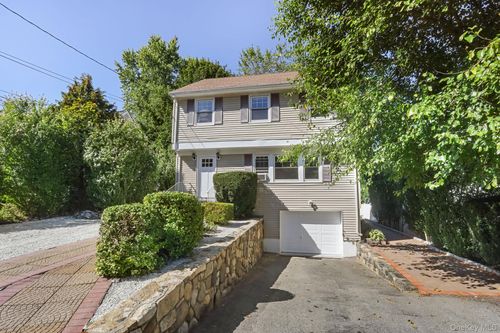 157 Warren Ave, Hawthorne, NY, 10532-2516 | Card Image