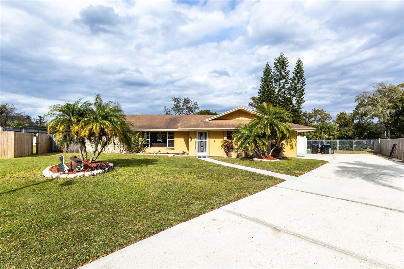 1435 Bayhead Court, For Sale in Orlando Zoocasa