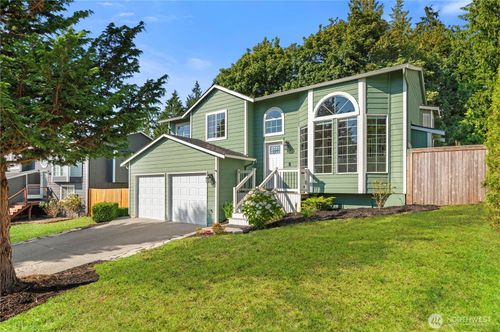 8119 Crown Ridge Blvd, Arlington, WA, 98223-4020 | Card Image