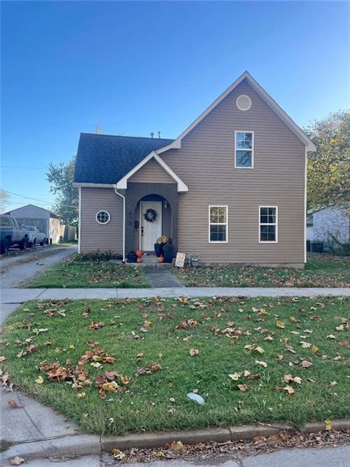 413 E 6th St, Cherryvale, KS, 67335-2210 | Card Image