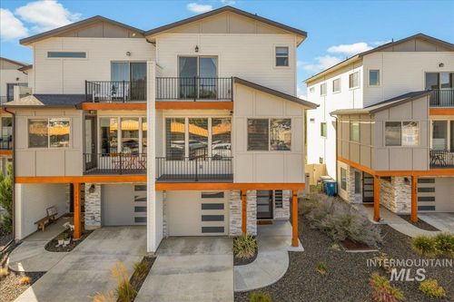 7779 W Crestwood Dr, Boise, ID, 83704-3018 | Card Image