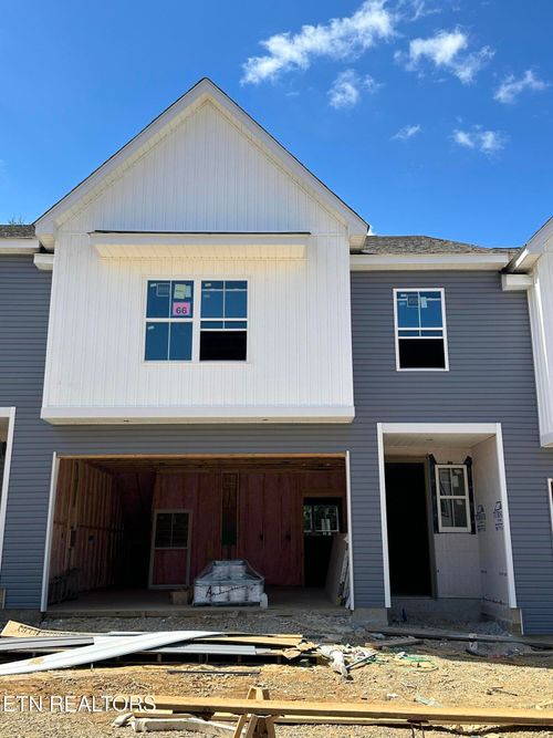 1735 Lateglow Way, Knoxville, TN, 37901 | Card Image