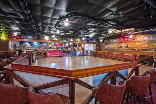 15615 E State Highway 29, Buchanan Dam, TX, 78609-4412 | Card Image