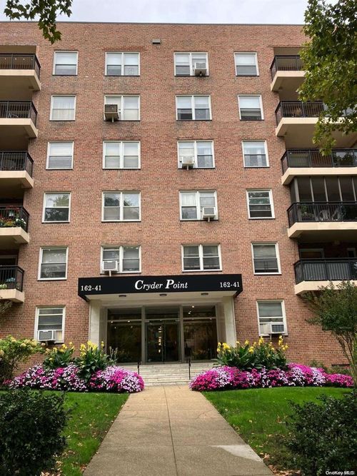 apt-2-0-162-41 Powells Cove Blvd, Whitestone, NY, 11357-1432 | Card Image