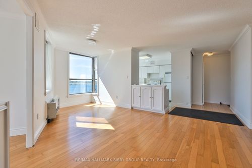 801-270 Queens Quay W, Toronto, ON, M5J2N4 | Card Image