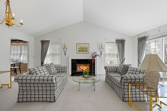 Natural fireplace - never been used | Image 9