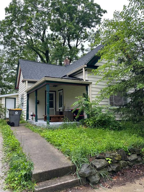 811 W 6th St, Bloomington, IN, 47404-3633 | Card Image