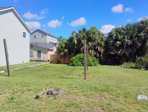 5928 Avenue T 1/2, Galveston, TX, 77551-5438 | Card Image