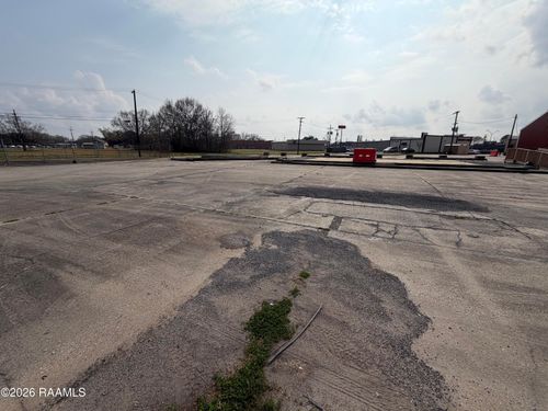 1411 Polk St, Rayne, LA, 70578-6222 | Card Image