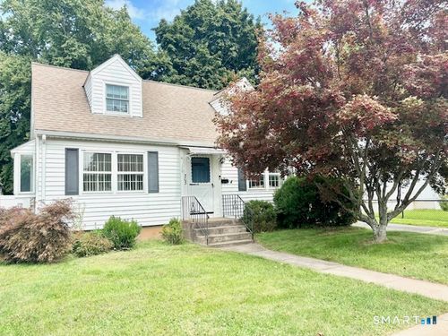 303 Cooper Hill St, Manchester, CT, 06040-5758 | Card Image