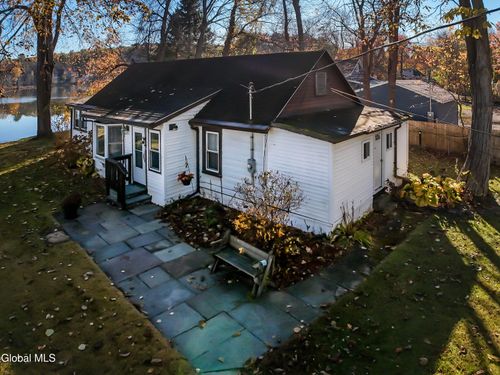 22 Crailo Ln, Nassau, NY, 12123-3204 | Card Image