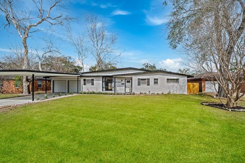 10042 Lazy Oaks St, Houston, TX, 77080-7510 | Card Image
