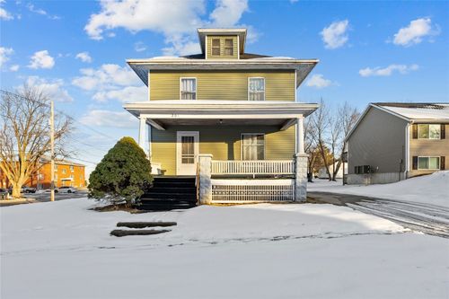 201 Court St, Williamsburg, IA, 52361-9428 | Card Image