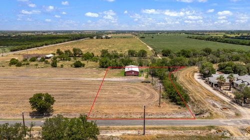149 County Road 679, Natalia, TX, 78059-2442 | Card Image