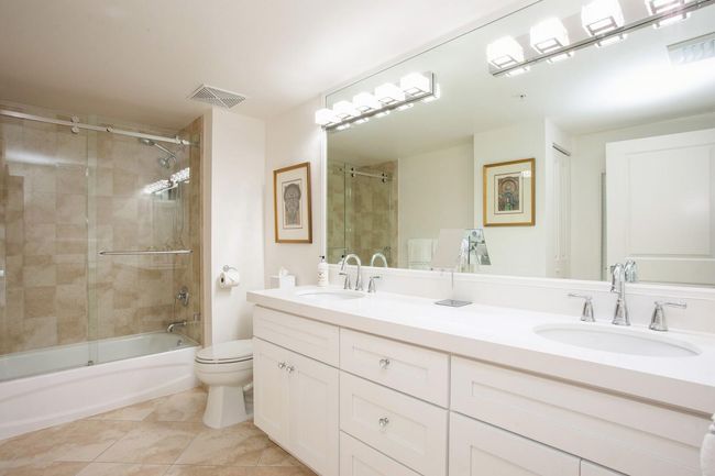 APT-604 - 403 S Sapodilla Ave, Condo with 3 bedrooms, 3 bathrooms and null parking in West Palm Beach FL | Image 12