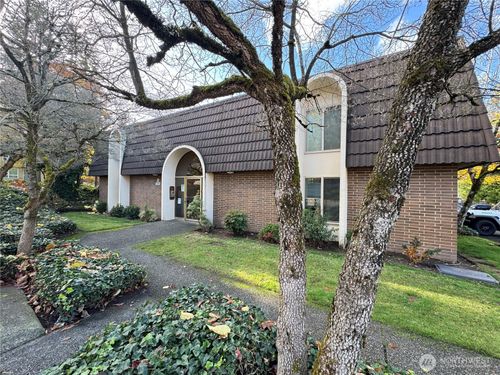 apt-910-11004 Ne 68th St, Kirkland, WA, 98033-7164 | Card Image