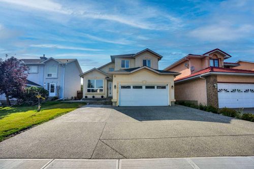 7276 California Blvd Ne, Calgary, AB, T1Y6X5 | Card Image