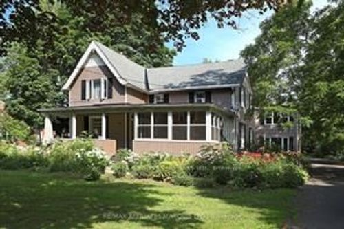 16 Lakeshore Dr, Morrisburg, ON, K0C1X0 | Card Image