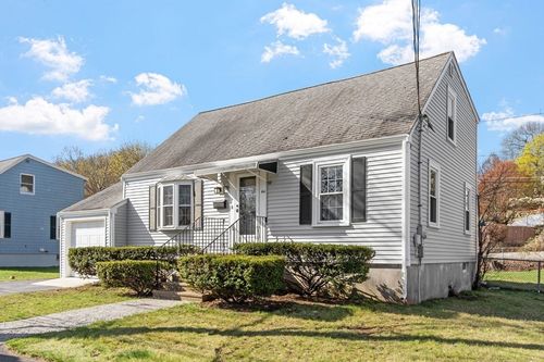 44 Dexter Street, Peabody, MA, 01960 | Card Image