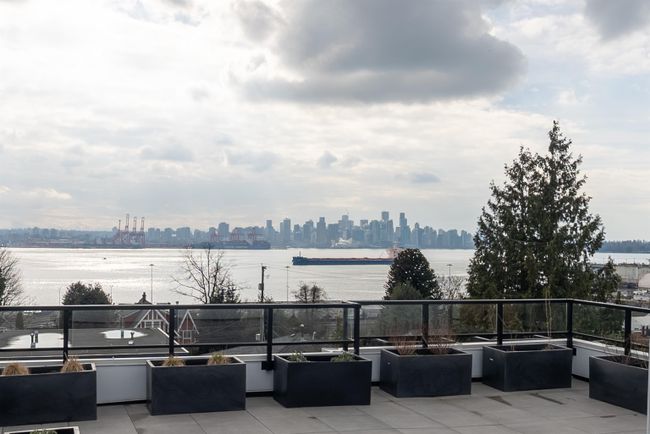 1 - 434 E 1 St Street, Home with 5 bedrooms, 3 bathrooms and 1 parking in North Vancouver BC | Image 1