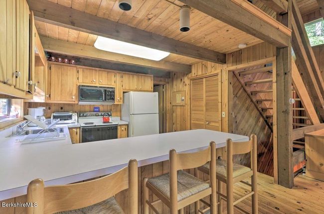 125 Town Hill Rd, House other with 4 bedrooms, 3 bathrooms and 6 parking in Sandisfield MA | Image 5