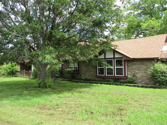 6243 State Highway 276, Home with 3 bedrooms, 3 bathrooms and null parking in Point TX | Image 5