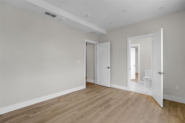guest room | Image 24
