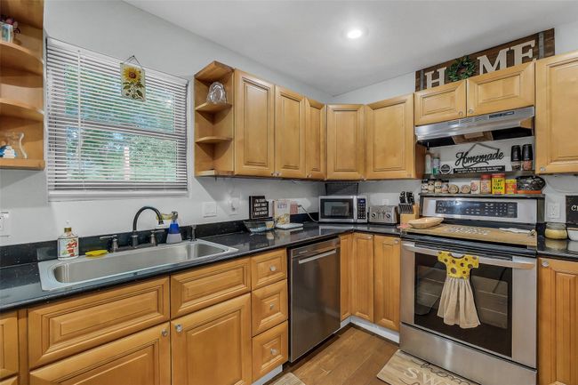 603 Hackamore Rd, House other with 3 bedrooms, 2 bathrooms and null parking in Wallis TX | Image 9
