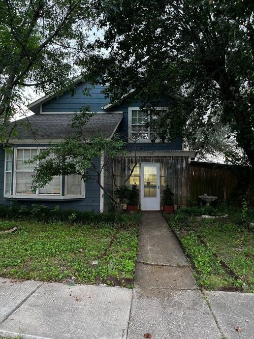 2108 Chatham Square Ct, Dallas, TX, 75227-7639 | Card Image