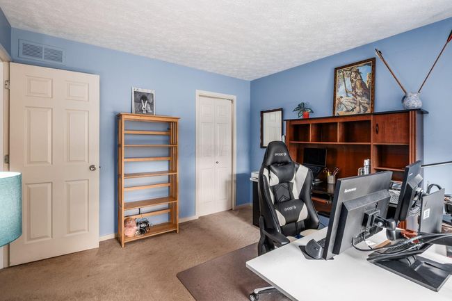 4958 Wintersong Ln, Condo with 2 bedrooms, 3 bathrooms and null parking in Westerville OH | Image 30