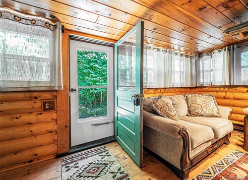 444 Buttermilk Falls Rd, Warwick, NY, 10990-3862 | Card Image