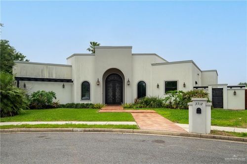 3712 S J St, McAllen, TX, 78503-1432 | Card Image