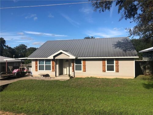 805 Clay St, Glen Rose, TX, 76043-5213 | Card Image