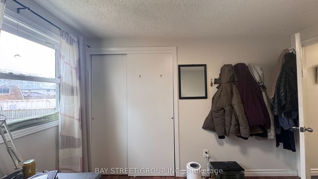 6074 Belaire Ave, House other with 4 bedrooms, 2 bathrooms and 2 parking in Niagara Falls ON | Image 14