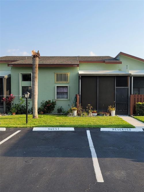 3-1728 W Sanderling Ln, Fort Pierce, FL, 34982-8028 | Card Image