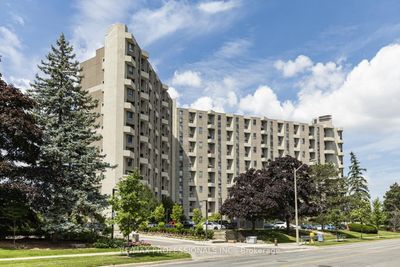 G7 - 296 Mill Rd, Condo with 3 bedrooms, 3 bathrooms and 1 parking in Toronto ON | Image 1