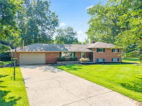 300 Heidi Ct, Washingtn Twp, OH, 45459-1729 | Card Image