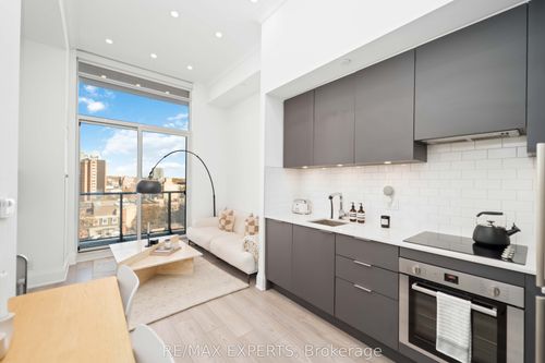 902-120 Parliament St, Toronto, ON, M5A0N6 | Card Image
