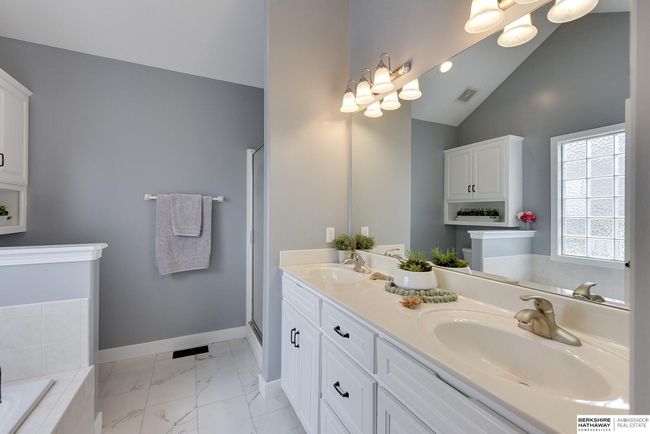 2904 N 173 Rd St, House other with 4 bedrooms, 3 bathrooms and 3 parking in Omaha NE | Image 7