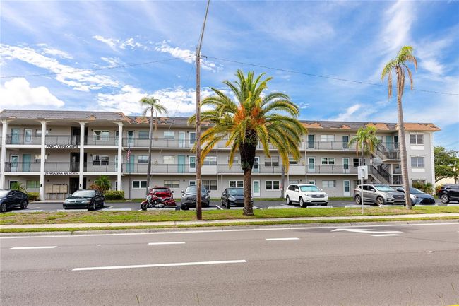 APT-109 - 211 Pasadena Ave N, Condo with 2 bedrooms, 2 bathrooms and null parking in ST PETERSBURG FL | Image 7