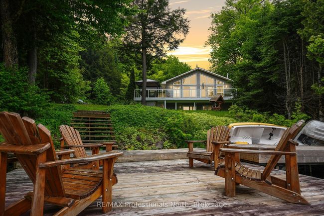 1093 Comak Cres, House other with 3 bedrooms, 2 bathrooms and 4 parking in Algonquin Highlands ON | Image 4